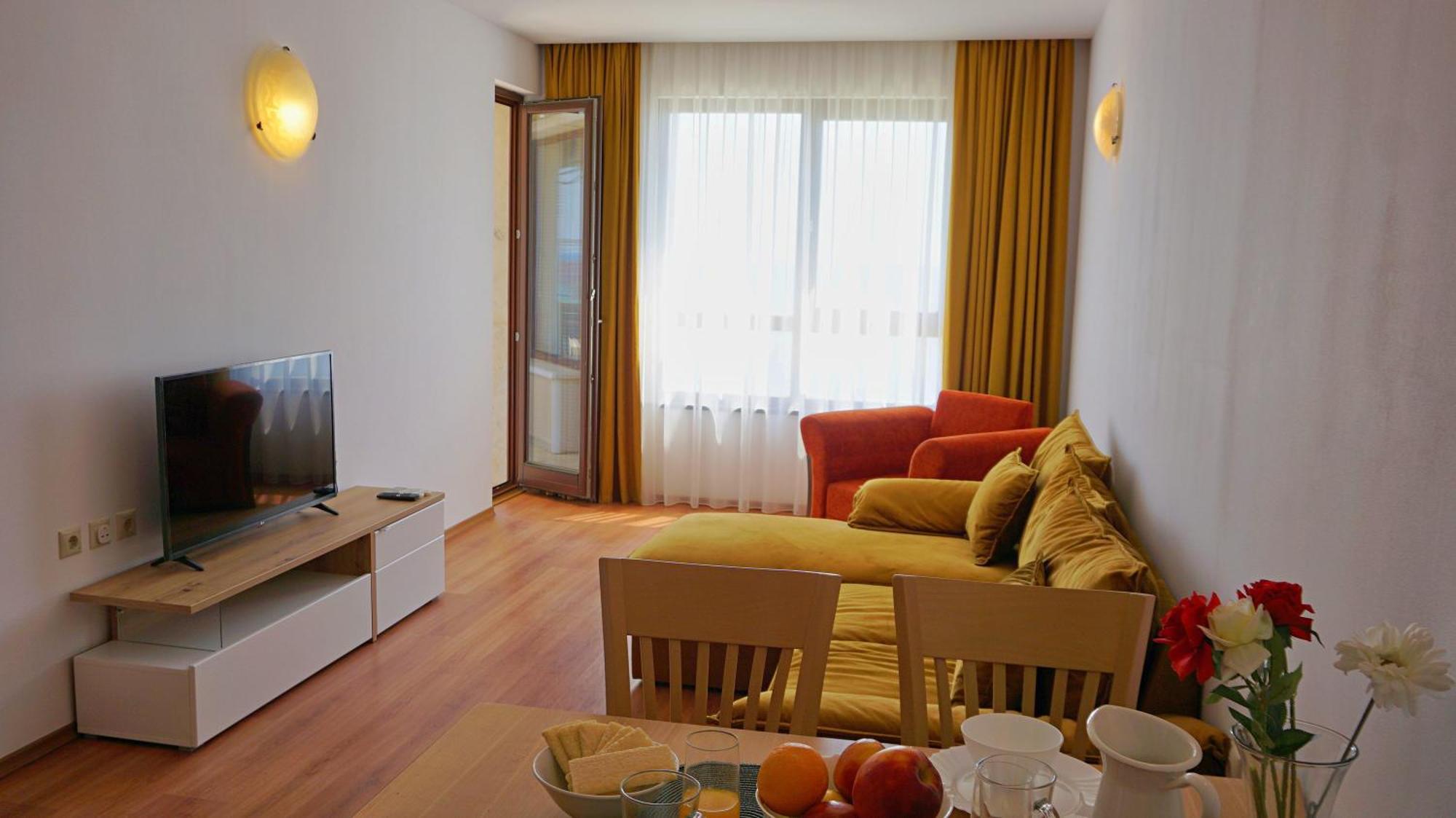 Apartments Sirena - First line - Апартаменти Сирена - Първа линия Золотые Пески Экстерьер фото