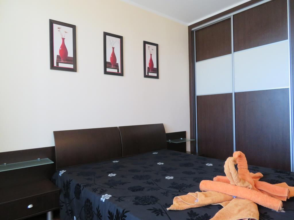 Apartments Sirena - First line - Апартаменти Сирена - Първа линия Золотые Пески Экстерьер фото