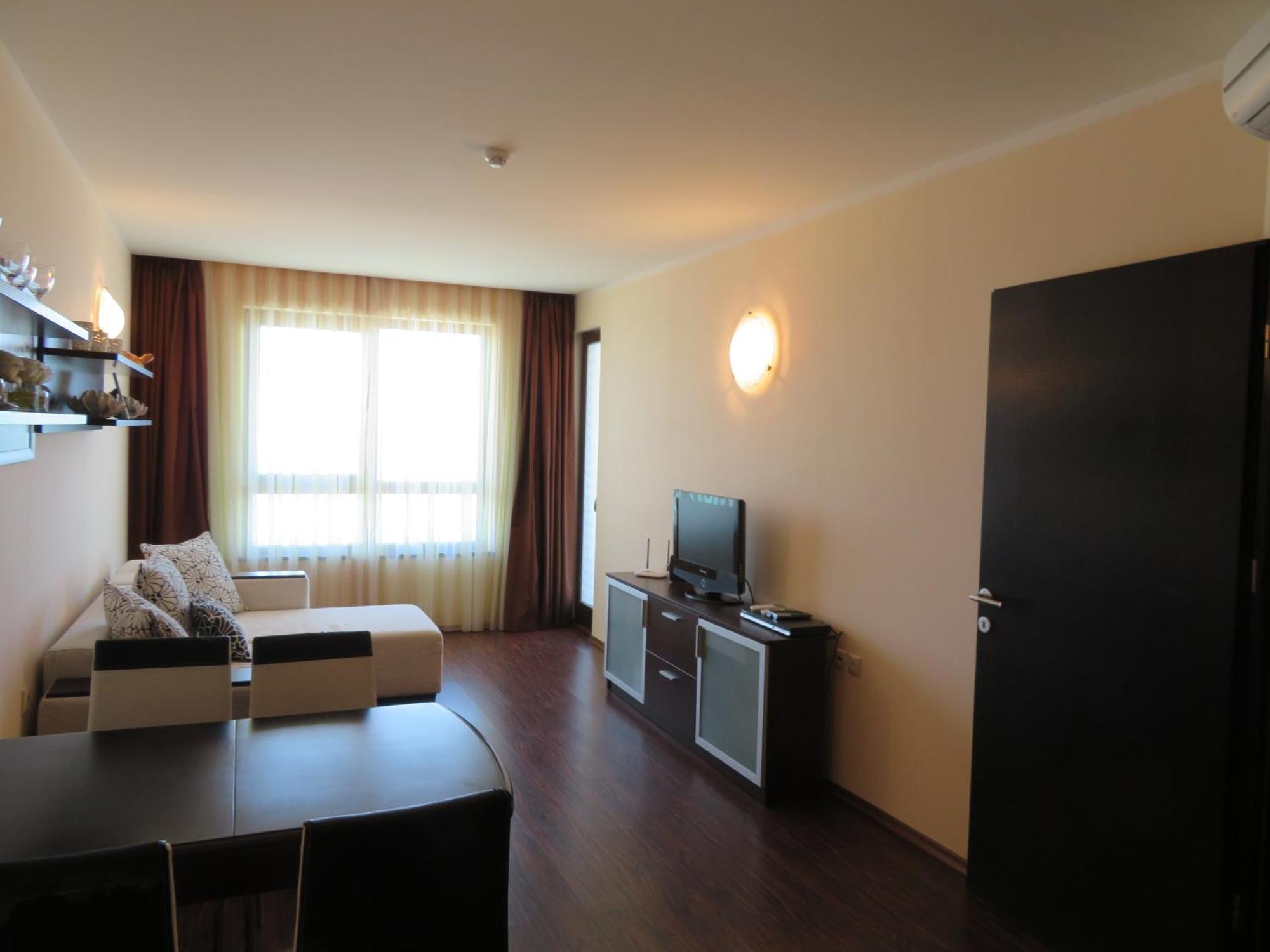 Apartments Sirena - First line - Апартаменти Сирена - Първа линия Золотые Пески Экстерьер фото